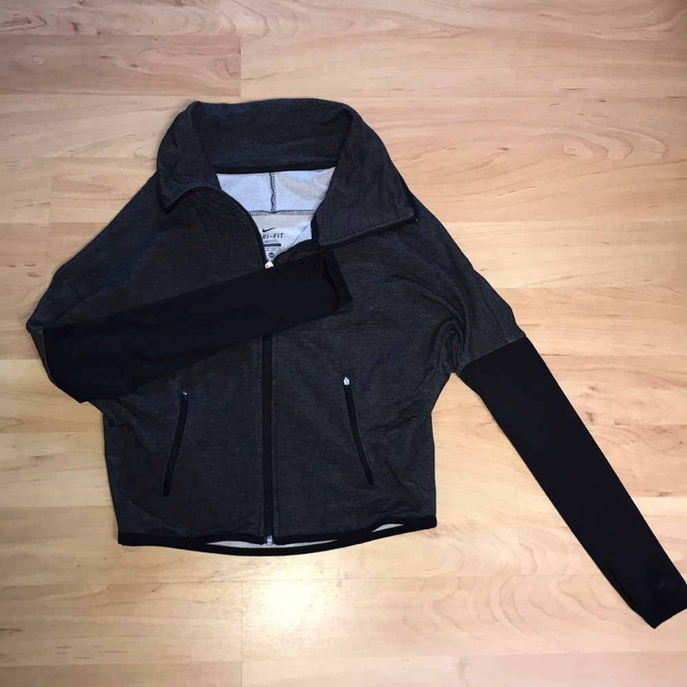 Nike dri-fit sweater
